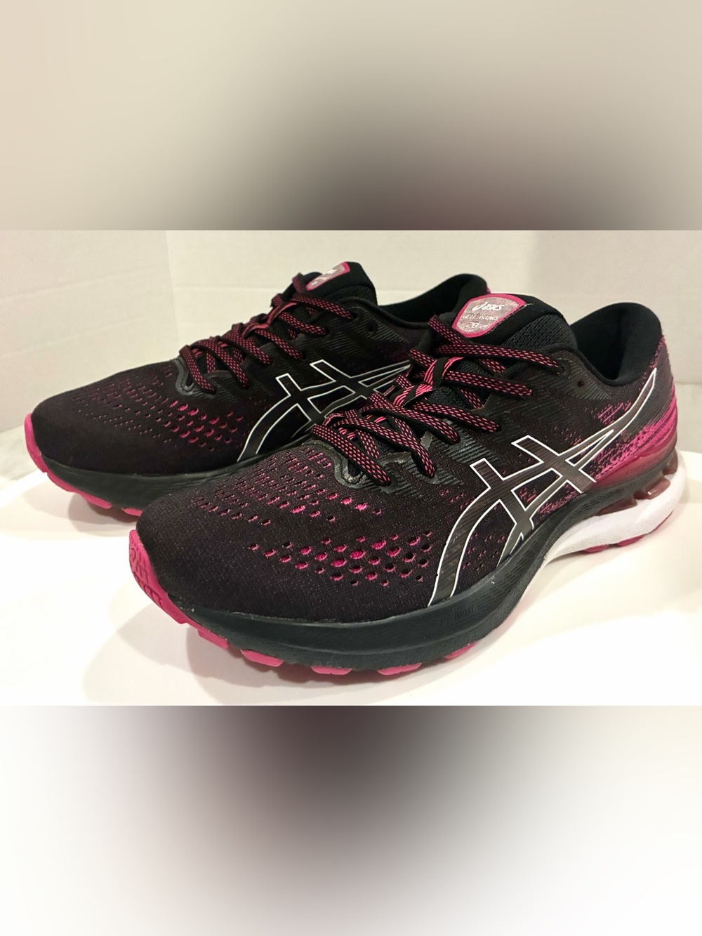 ASICS Gel Kayano 28 'Black Pink Rave' (1012B047-002) Women's Size 9.5 - PreOwned
